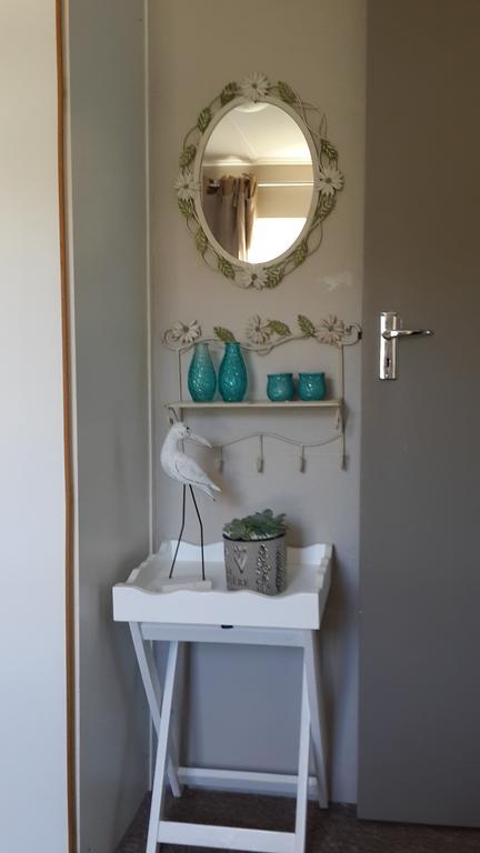 Strandloper Apartments Hermanus Rom bilde
