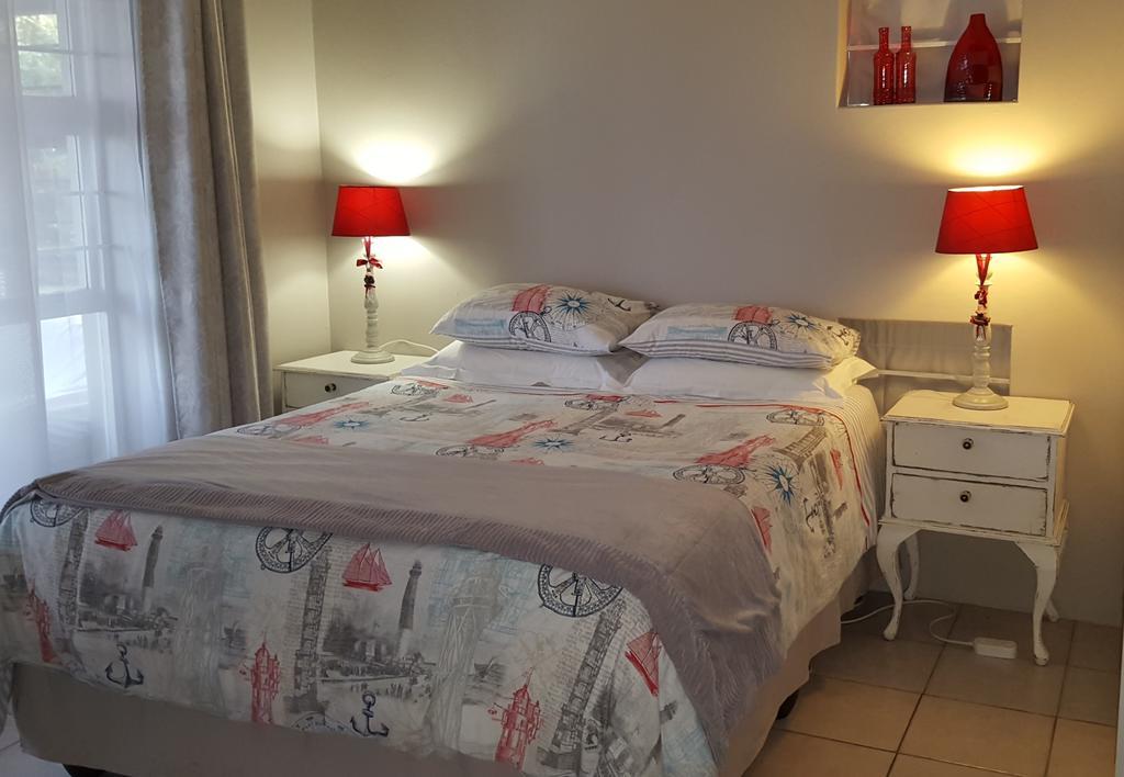 Strandloper Apartments Hermanus Eksteriør bilde